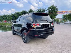 Xe Toyota Fortuner 2.7V 4x2 AT 2015