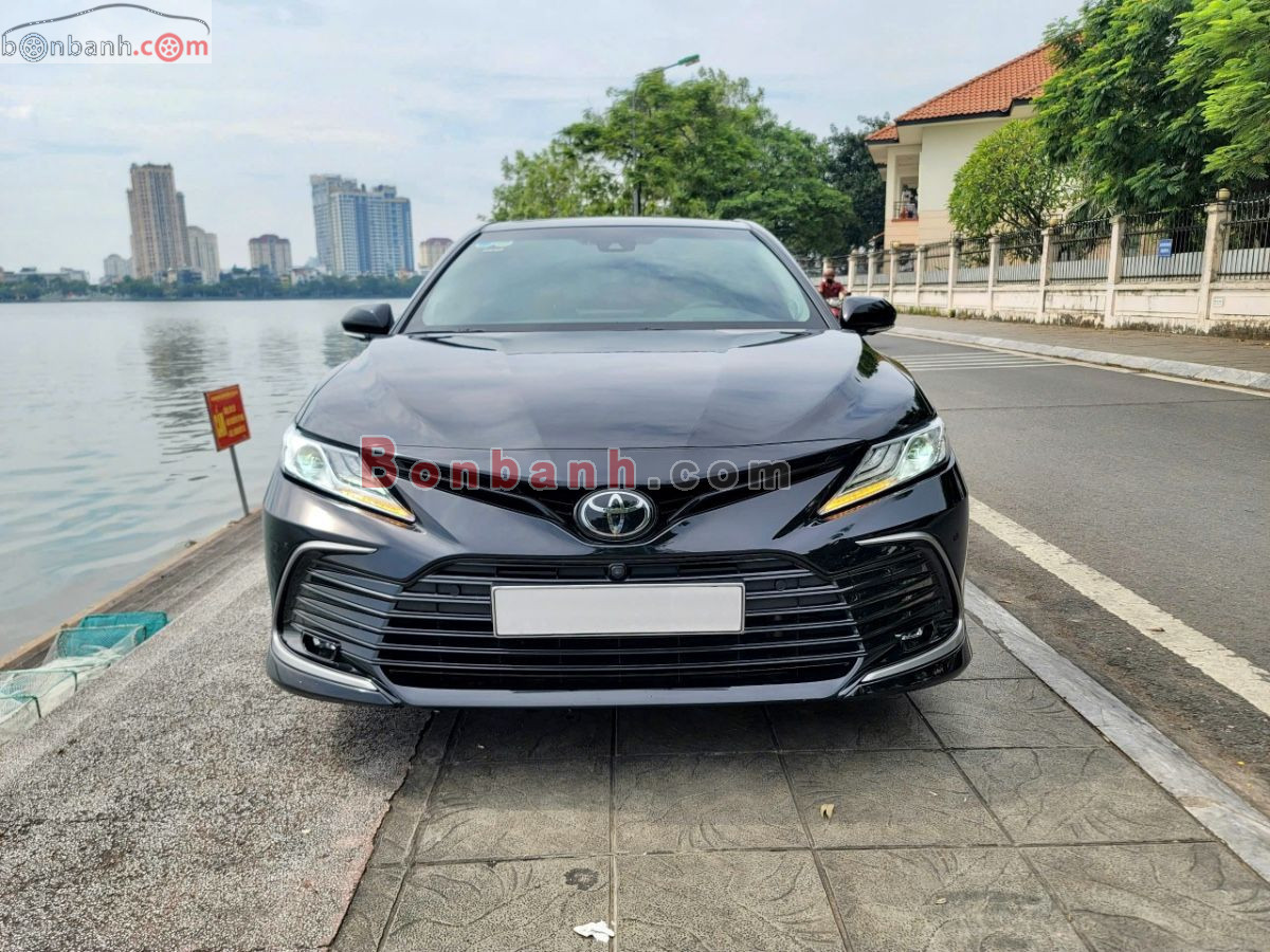 Toyota Camry 2.5Q 2022