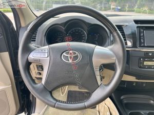 Xe Toyota Fortuner 2.7V 4x2 AT 2015