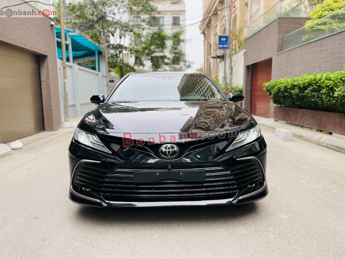 Toyota Camry 2.5Q 2022