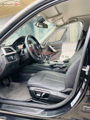 Xe BMW 3 Series 320i 2015