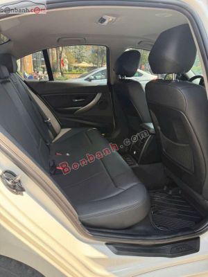 Xe BMW 3 Series 320i 2015