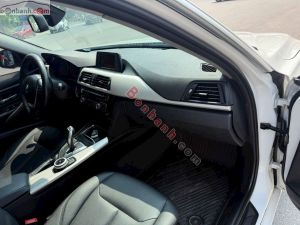 Xe BMW 3 Series 320i 2015