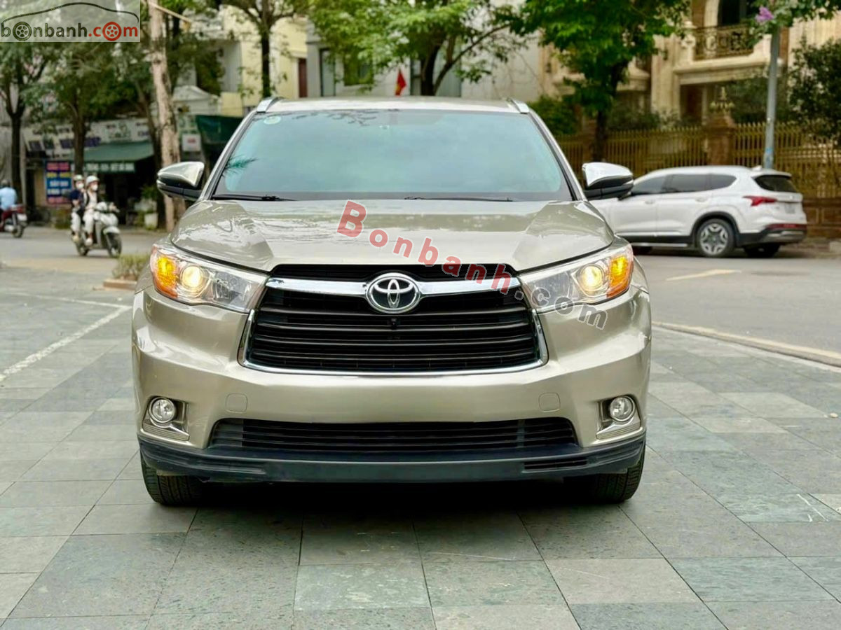 Toyota Highlander LE 2.7 2014
